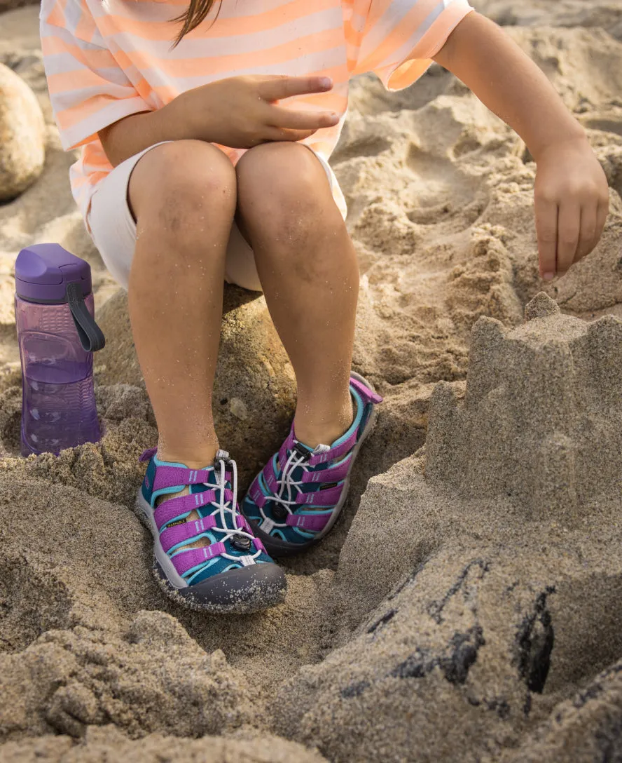 Big Kids' Newport Boundless Sandal  |  Dark Olive/Scarlet Ibis