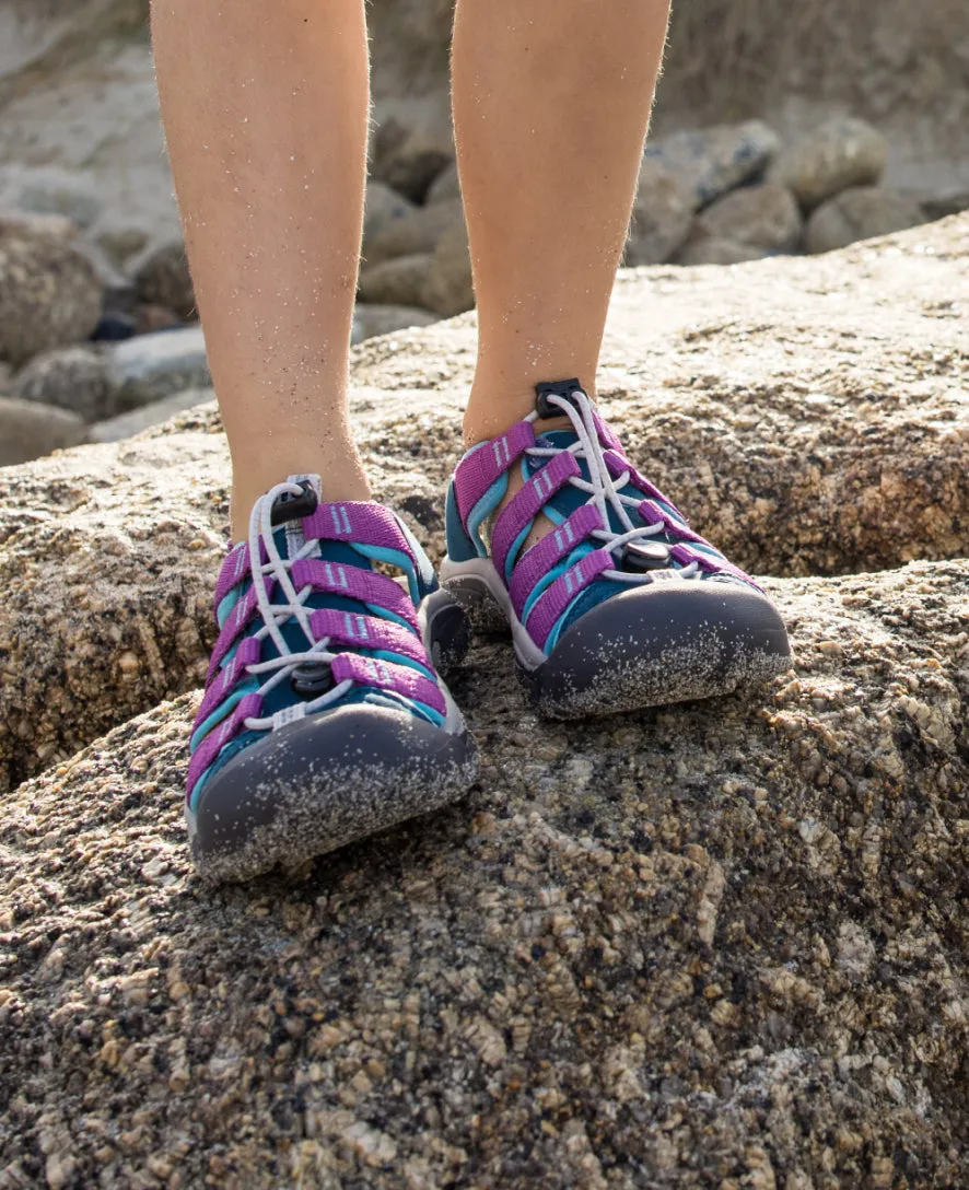 Big Kids' Newport Boundless Sandal  |  Dark Olive/Scarlet Ibis