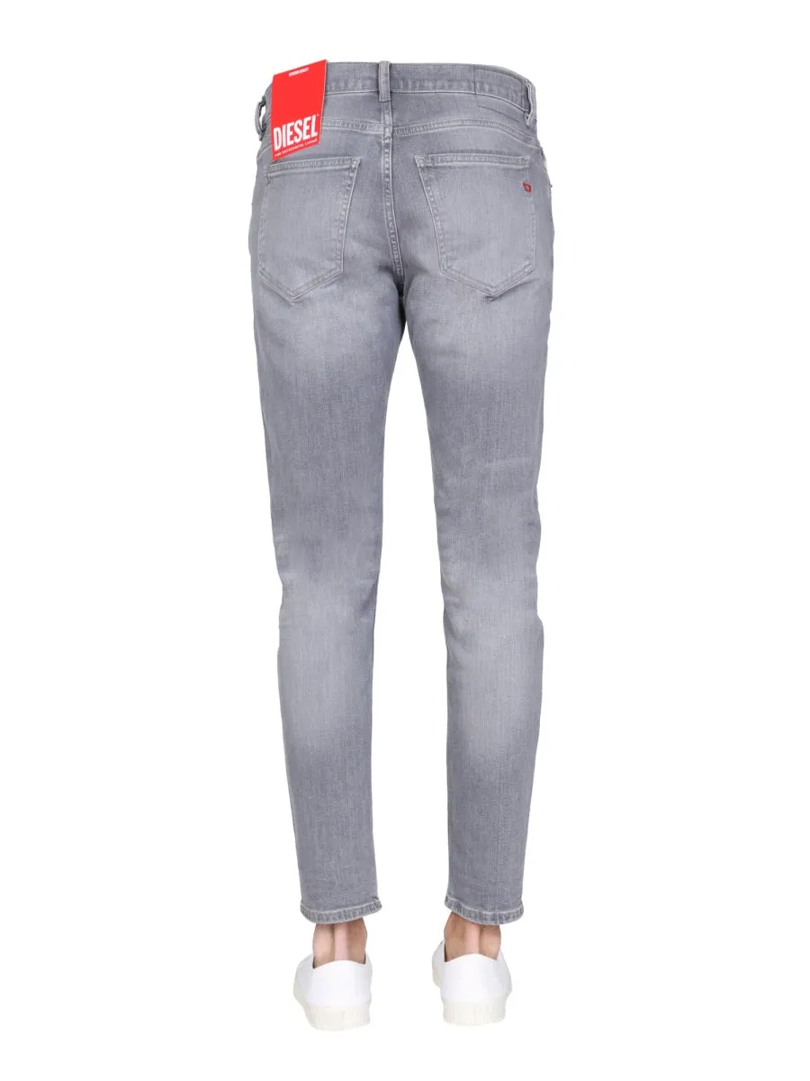 Diesel 2019 D-Strukt Slim Fit Jeans
