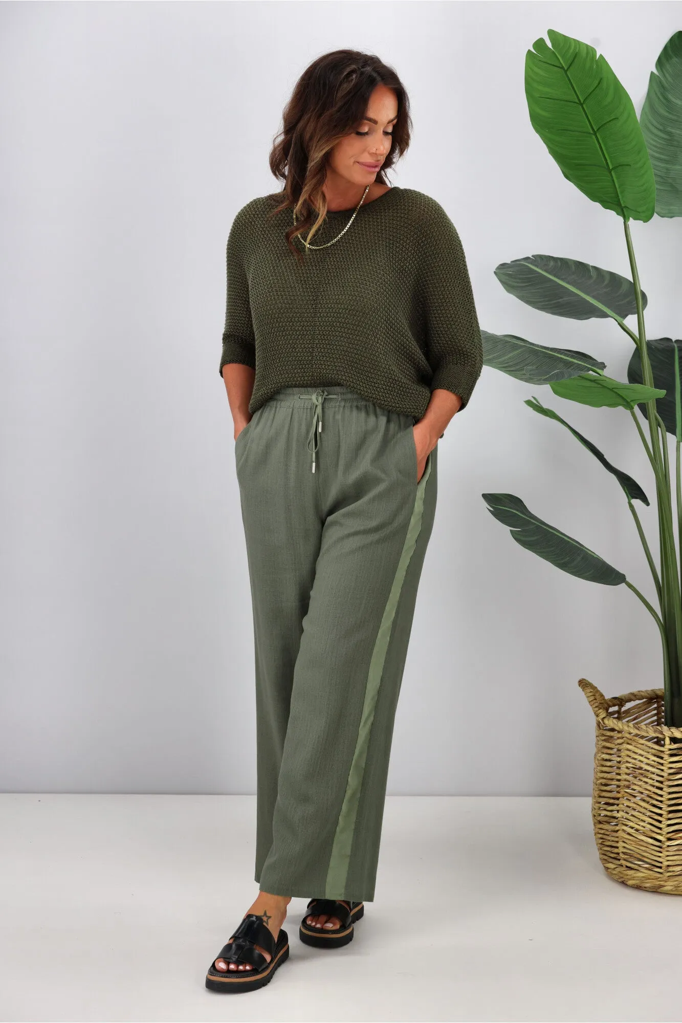 Jane James Renee Linen Look Pant With Satin Stripe Sage