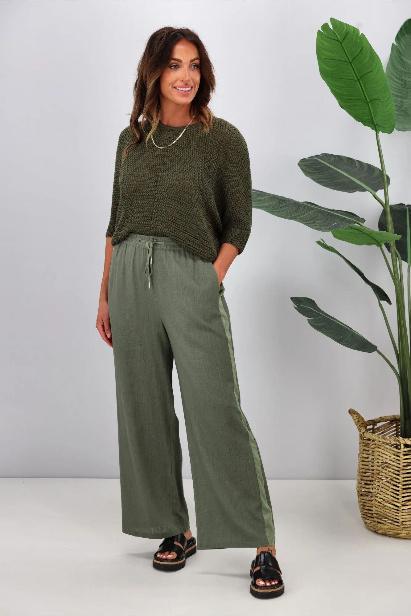 Jane James Renee Linen Look Pant With Satin Stripe Sage