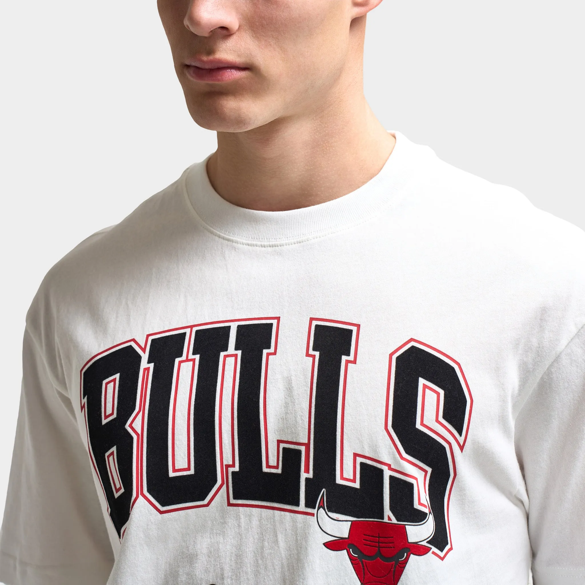 Mitchell & Ness Chicago Bulls Multi Logo T-Shirt / White