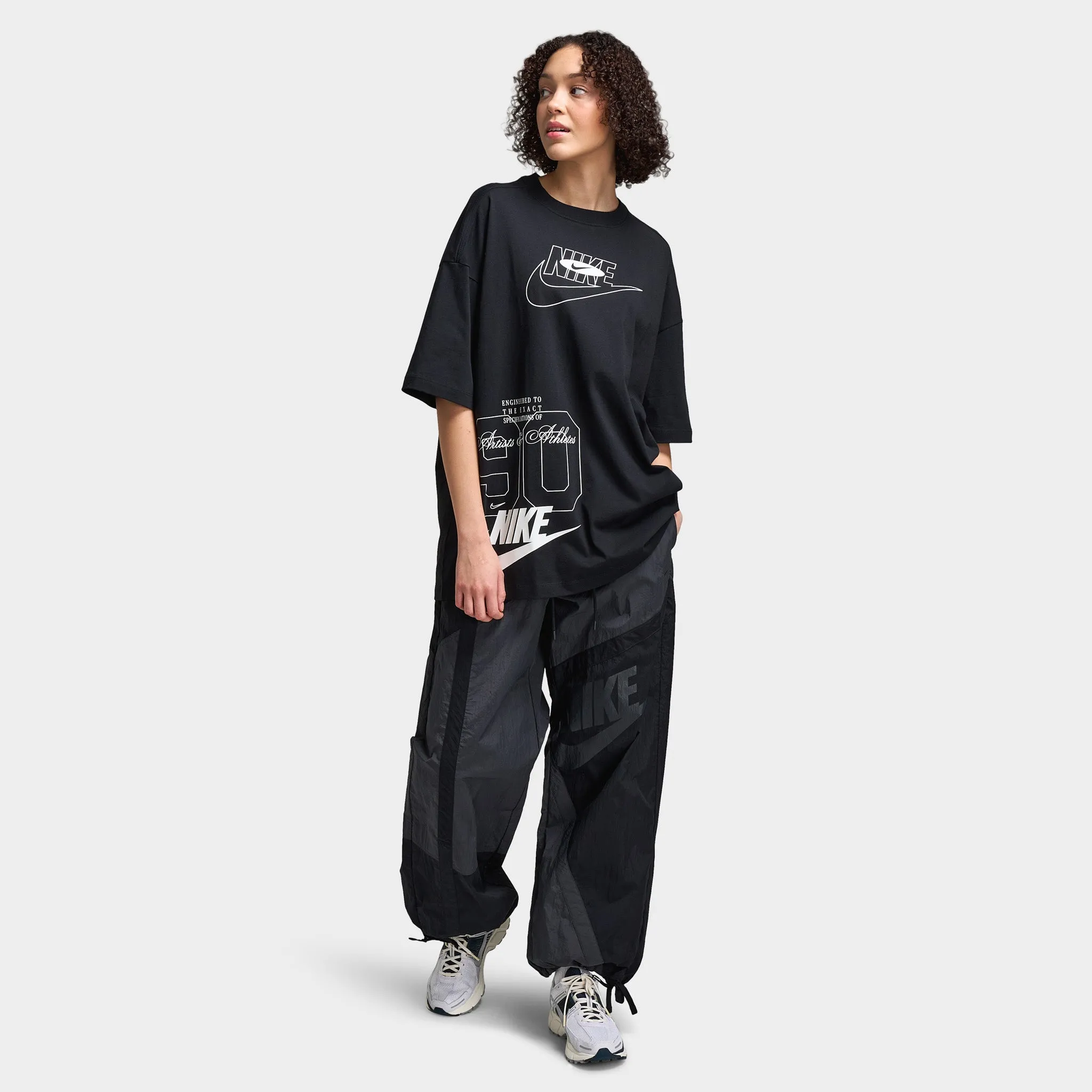 Nike Sportswear Women's Oversized Dance Graphic T-Shirt / Black
