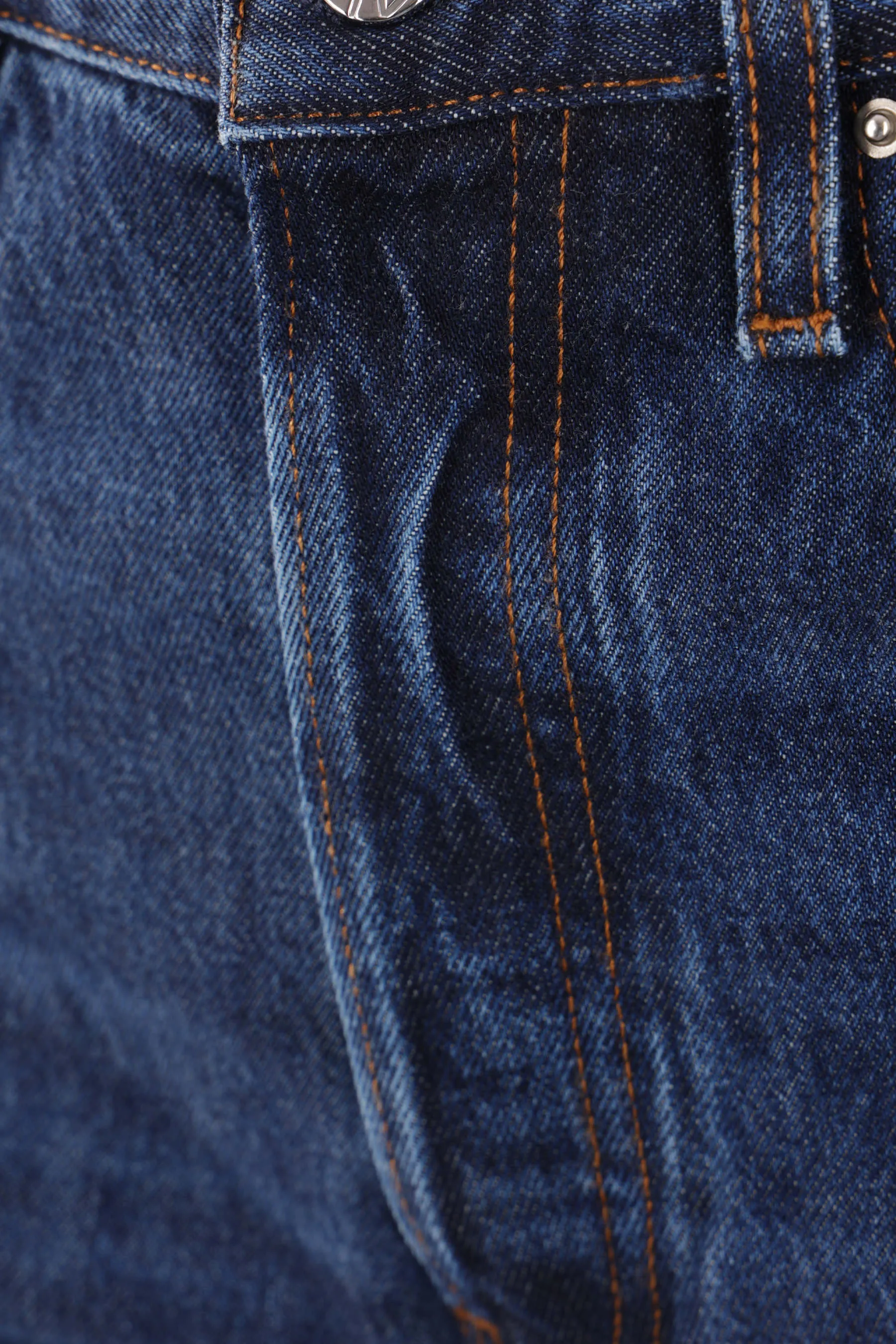 slim-fit jeans in organic cotton
