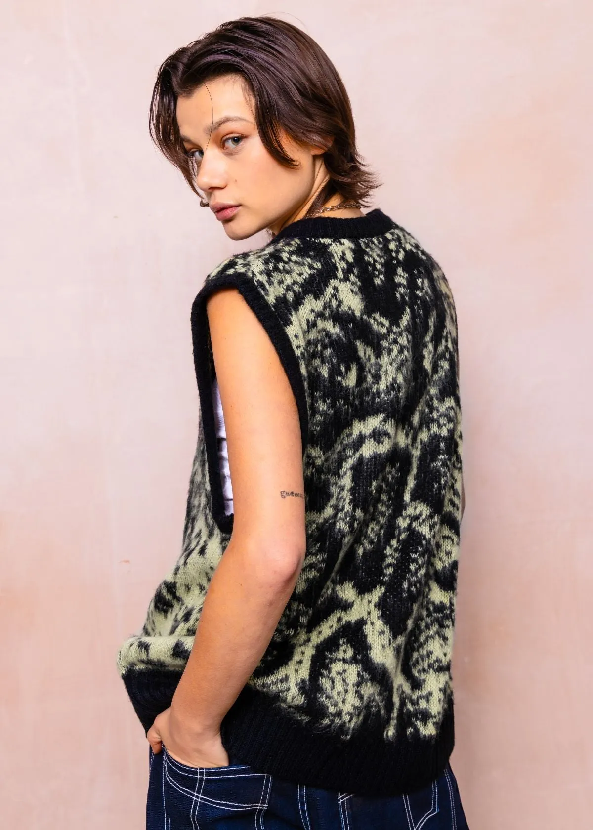 Sting Snake Print Knitted Vest