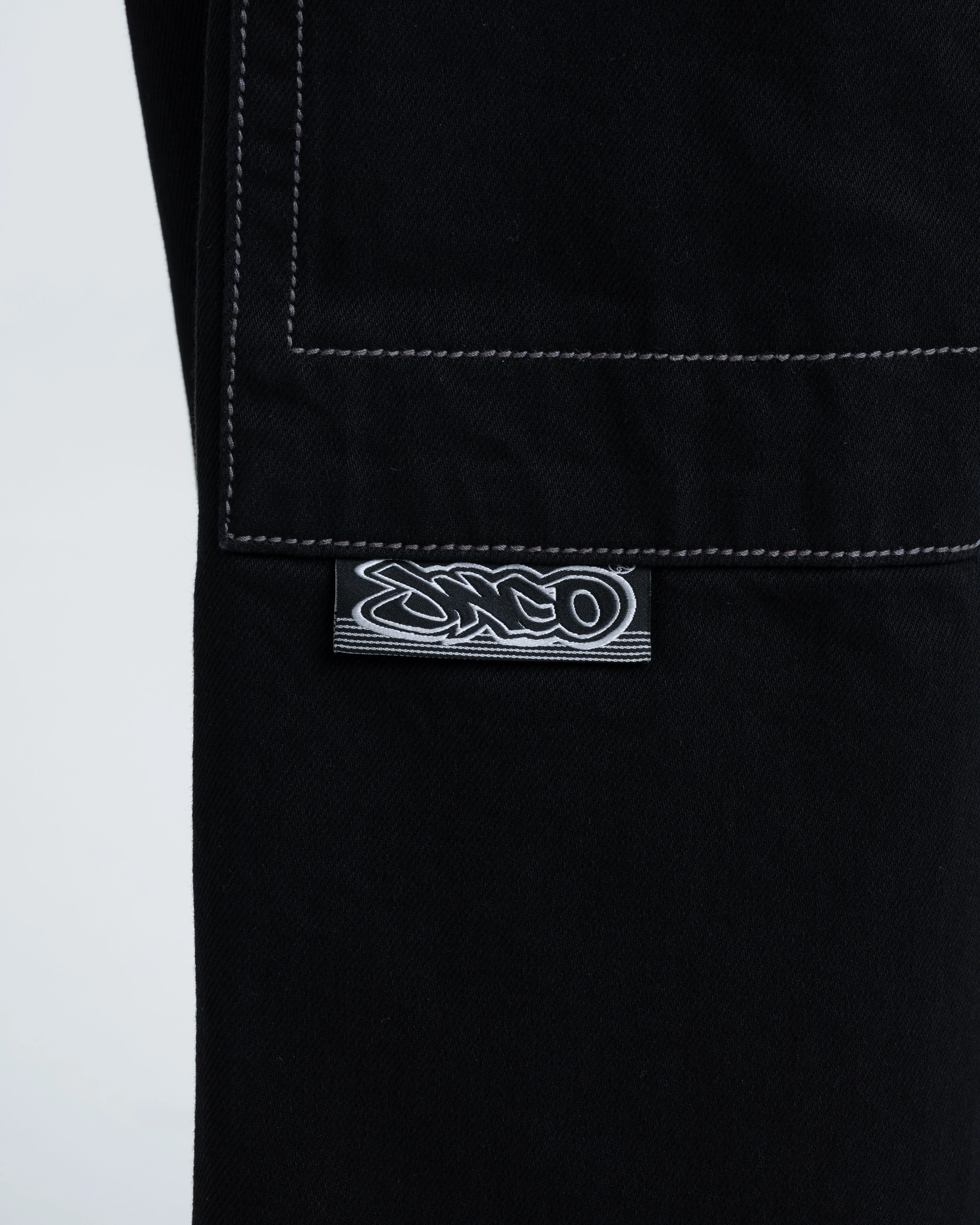W Rollin'. 26. Jet Black.