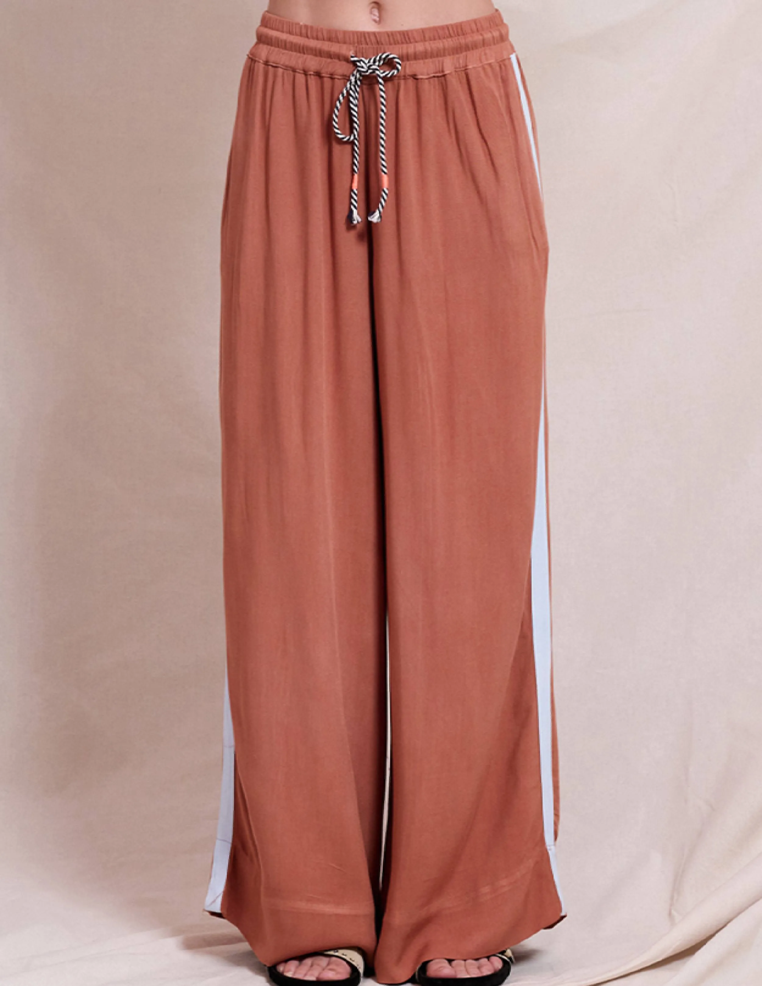 Women's Cropped Shell & Wide Leg Pant in Vintage Rust