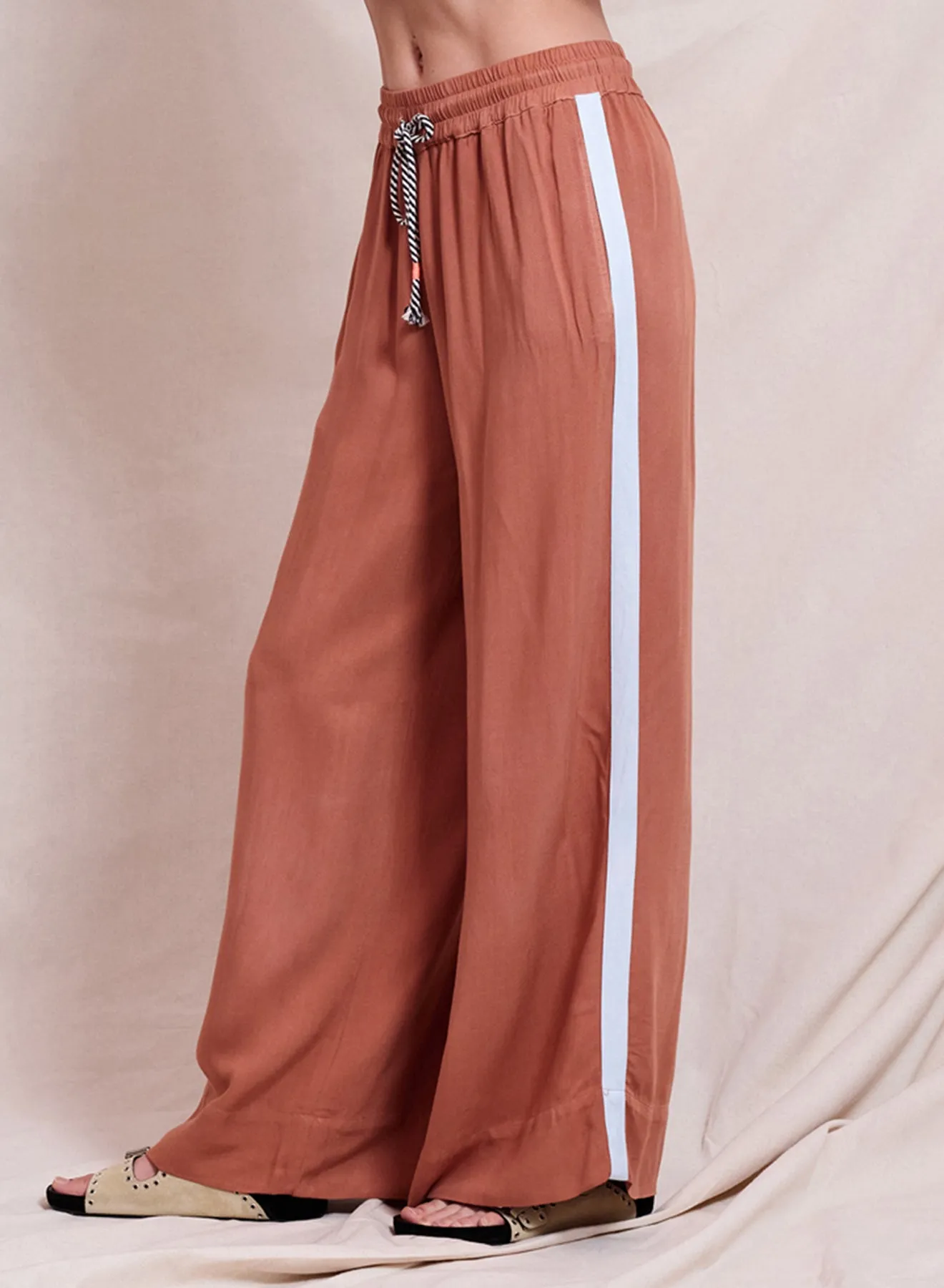 Women's Cropped Shell & Wide Leg Pant in Vintage Rust